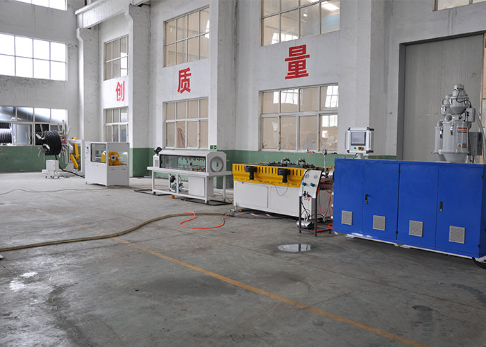 공장을 제조하는 75-250mm Hdpe 파이프 압출 기계 경질 염화비닐관