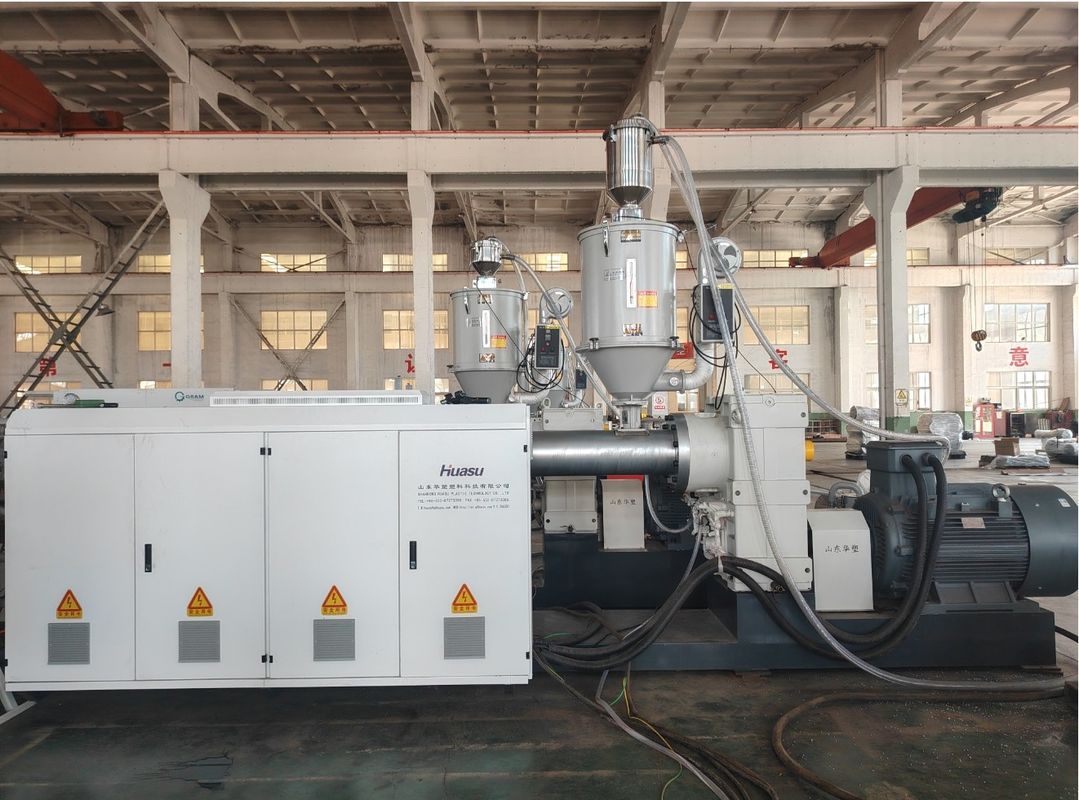 ID100-ID1500mm 이중 벽 호러브 파이프 추출 라인 고 용량 단일 나사 추출기와 250-1000kg / h 용량