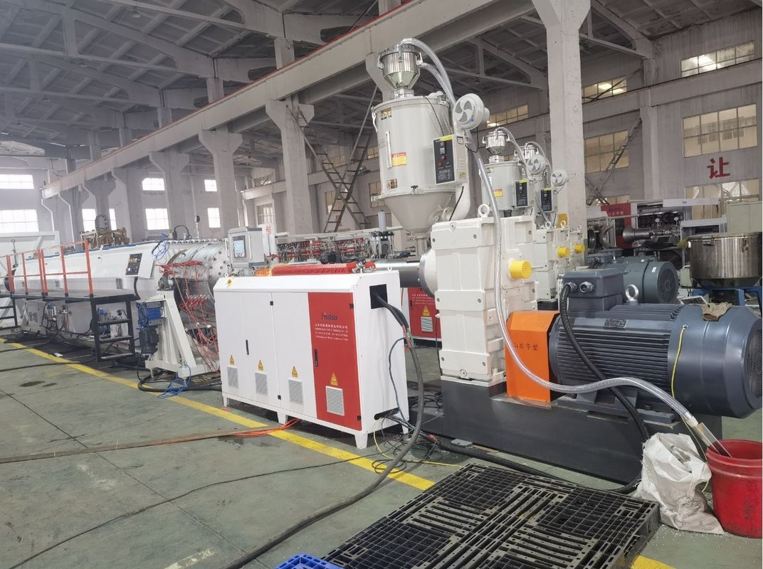 HDPE PP 파이프 고형 벽 진압 라인 내구성 있고 강한 파이프의 단일 나사 진압