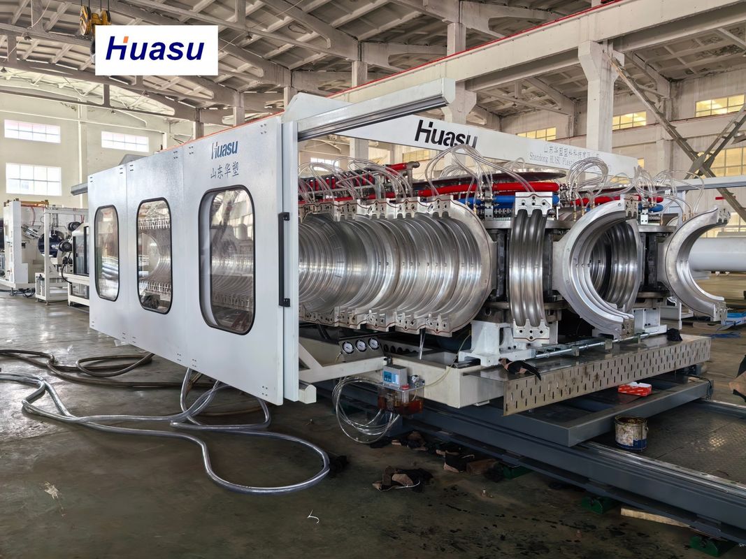자동 PVC 코러브 파이프 생산 라인 32-1600mm 파이프 지름 60-2000kg/h 용량 및 시멘스 PLC 시스템