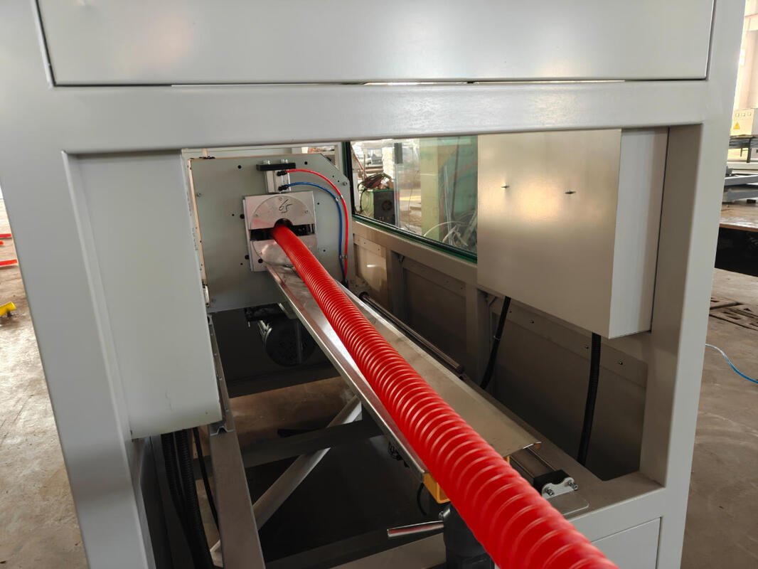 압력 물로 지속적으로 냉각 된 듀플 월 코러브 파이프 추출 라인, 시멘스 브랜드 전기 부품 및 100kg/h - 2000kg/h 생산 용량