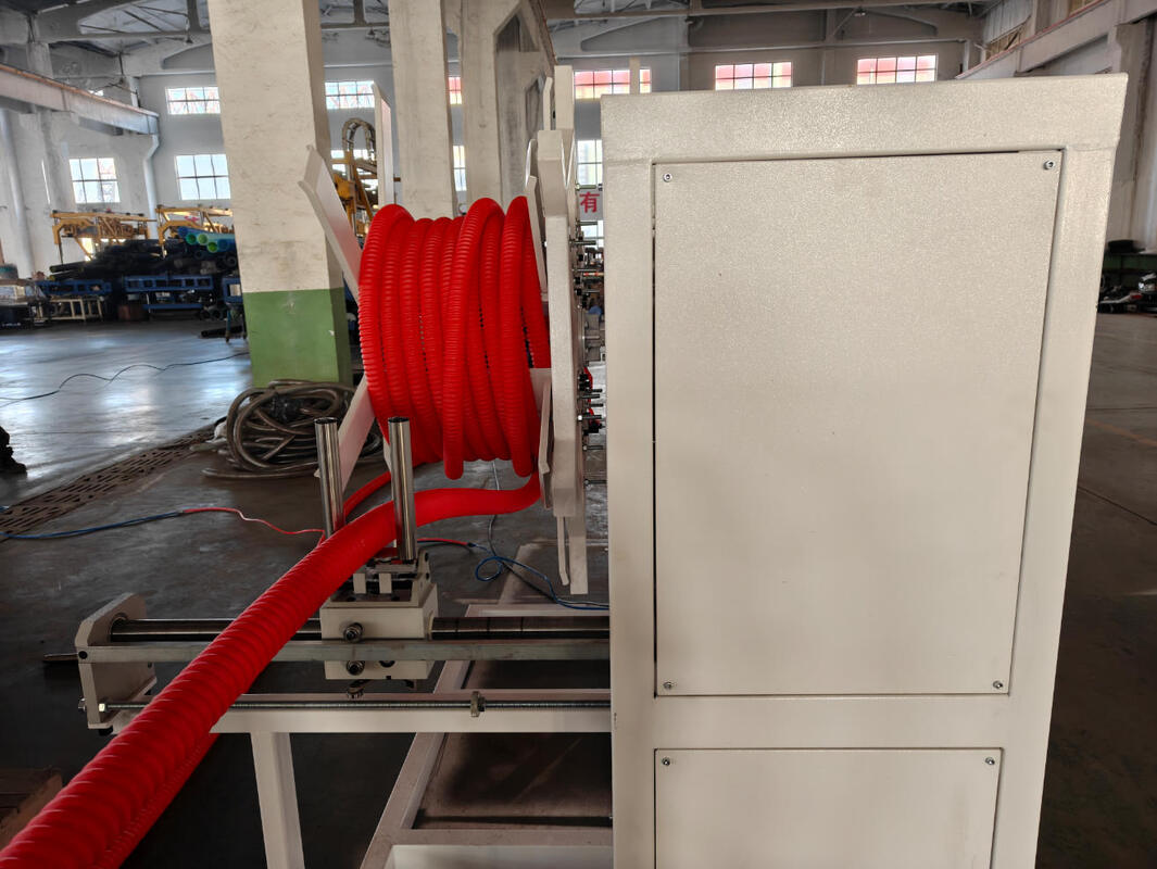 20CrMnTi 기어 소재 및 Siemens 브랜드 전기 부품을 사용하고 HV>740 배럴 스크루가 특징인 이중벽 골판관 압출 라인