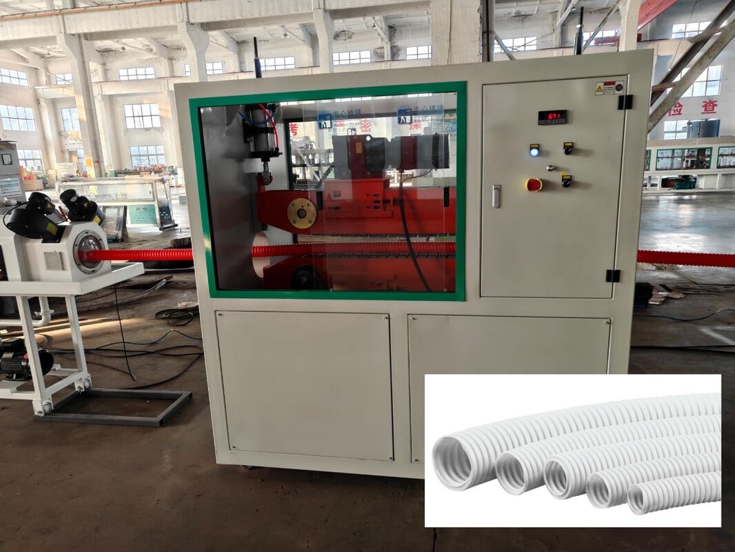 파이프 제조를 위한 회전 몰드 타입 코로게이터를 특징으로 하는 자동 등급 HDPE PP PVC 이중벽 골판지 파이프 기계