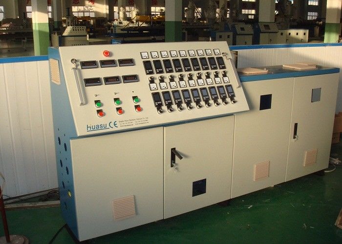 높은 효과적인 PE/PP 나선 관 밀어남 선 SQ63-250 나선형 용접된 관 기계