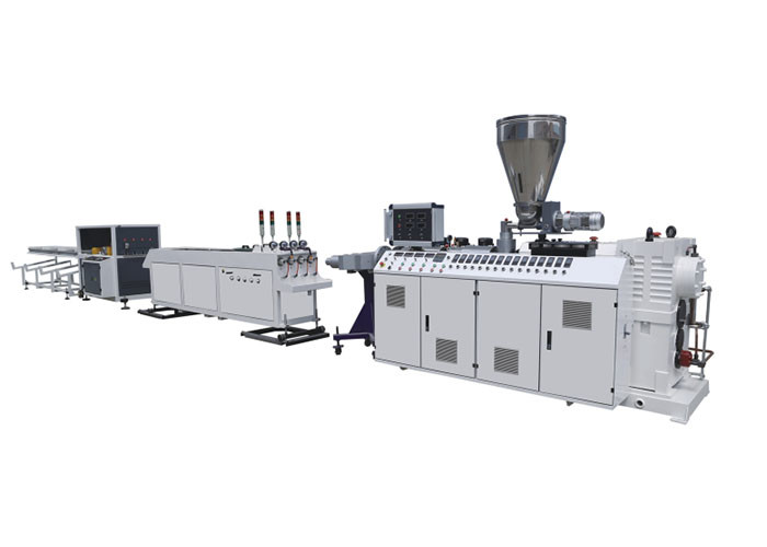 ISO9001 32 밀리미터 37 kw 250 kg/H 경질 염화비닐관 압출 기계